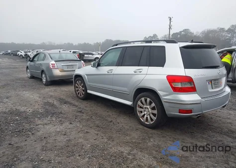 2010 Mercedes-Benz Glk 350 4Matic z USA, uszkodzony, nr VIN WDCGG8HB6AF395681